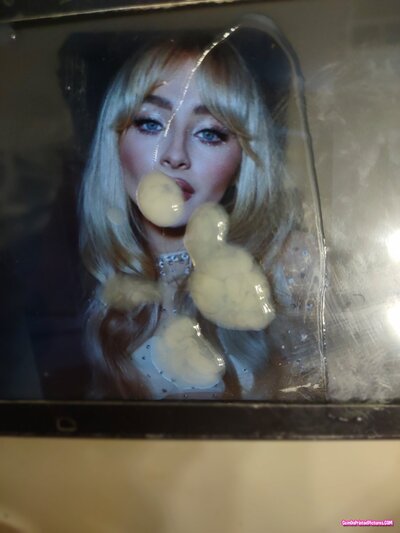 Thumbnail for 💙💋 a short n' sweet horny gooning cum tribute to sexy Sabrina Carpenter 💋💙