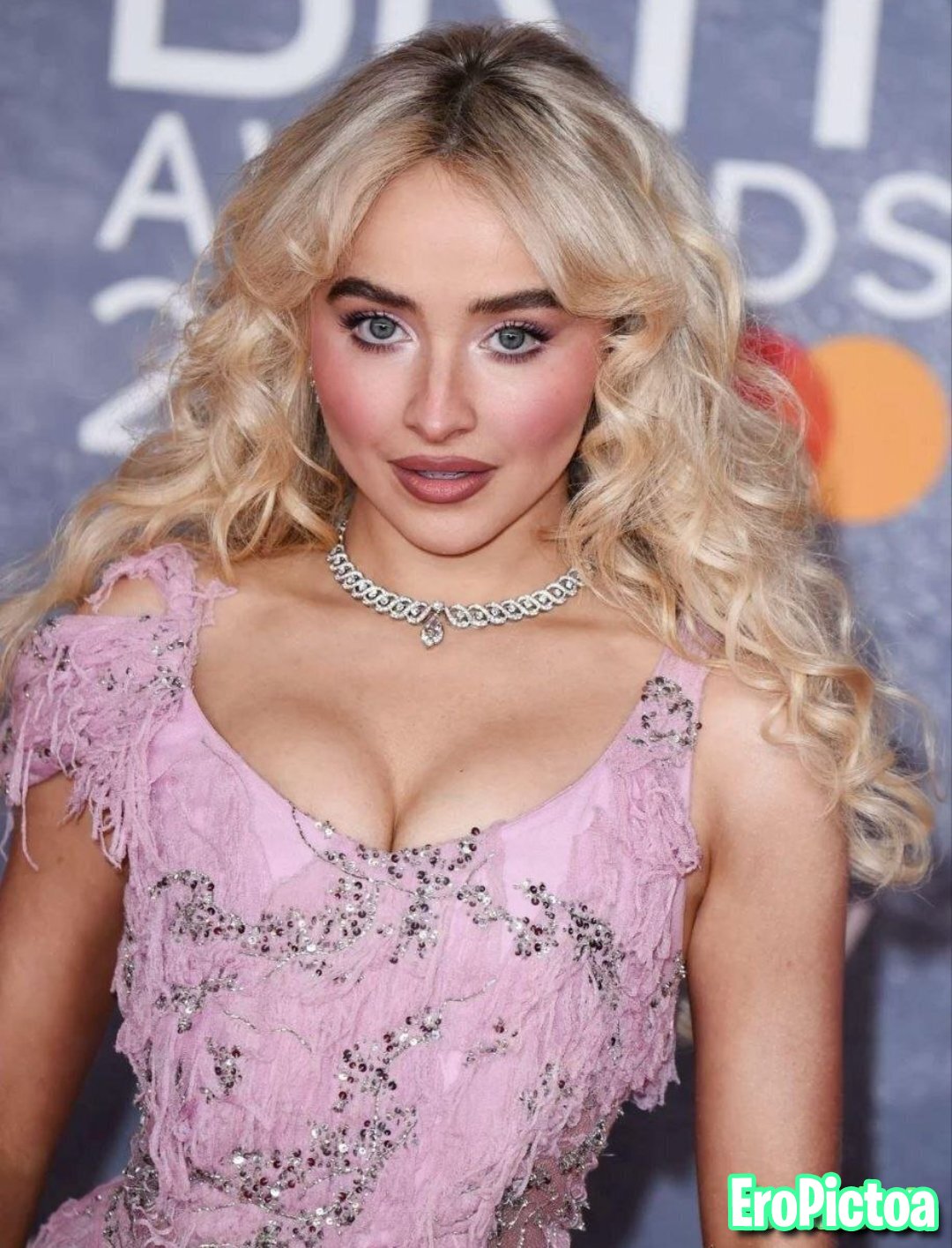 Sabrina carpenter tribute photo featuring Celebrity - Part 4