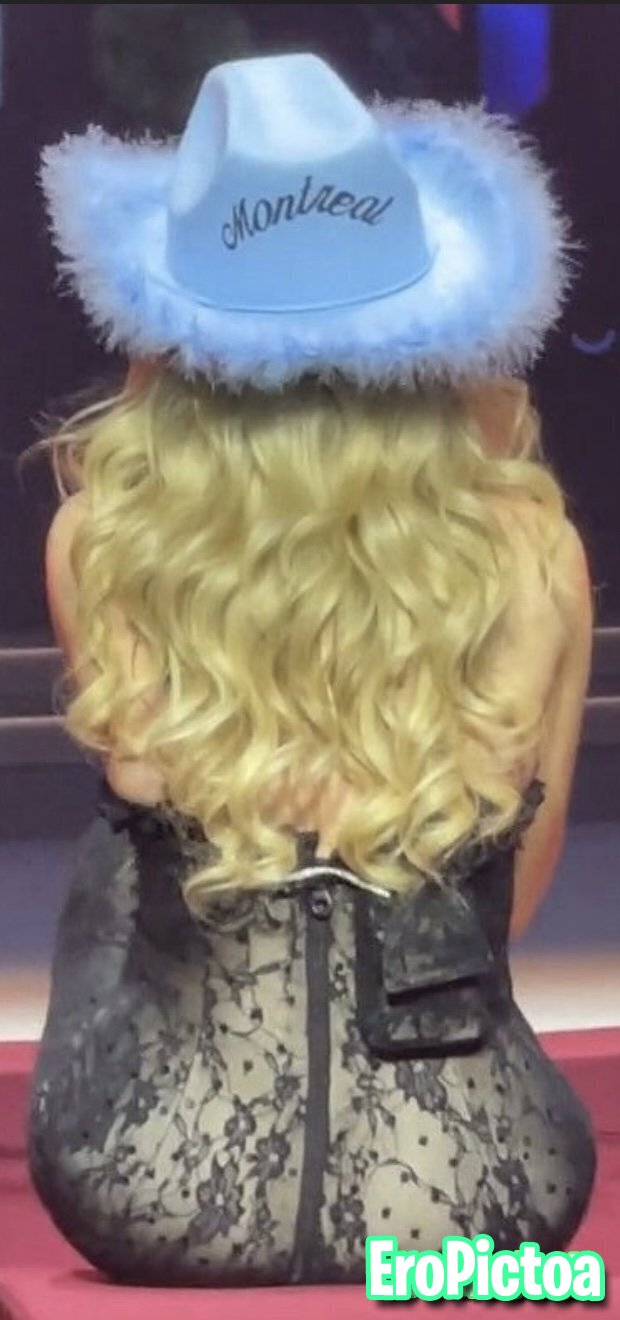 Does Sabrina Carpenter get you hard? photo - Part 9