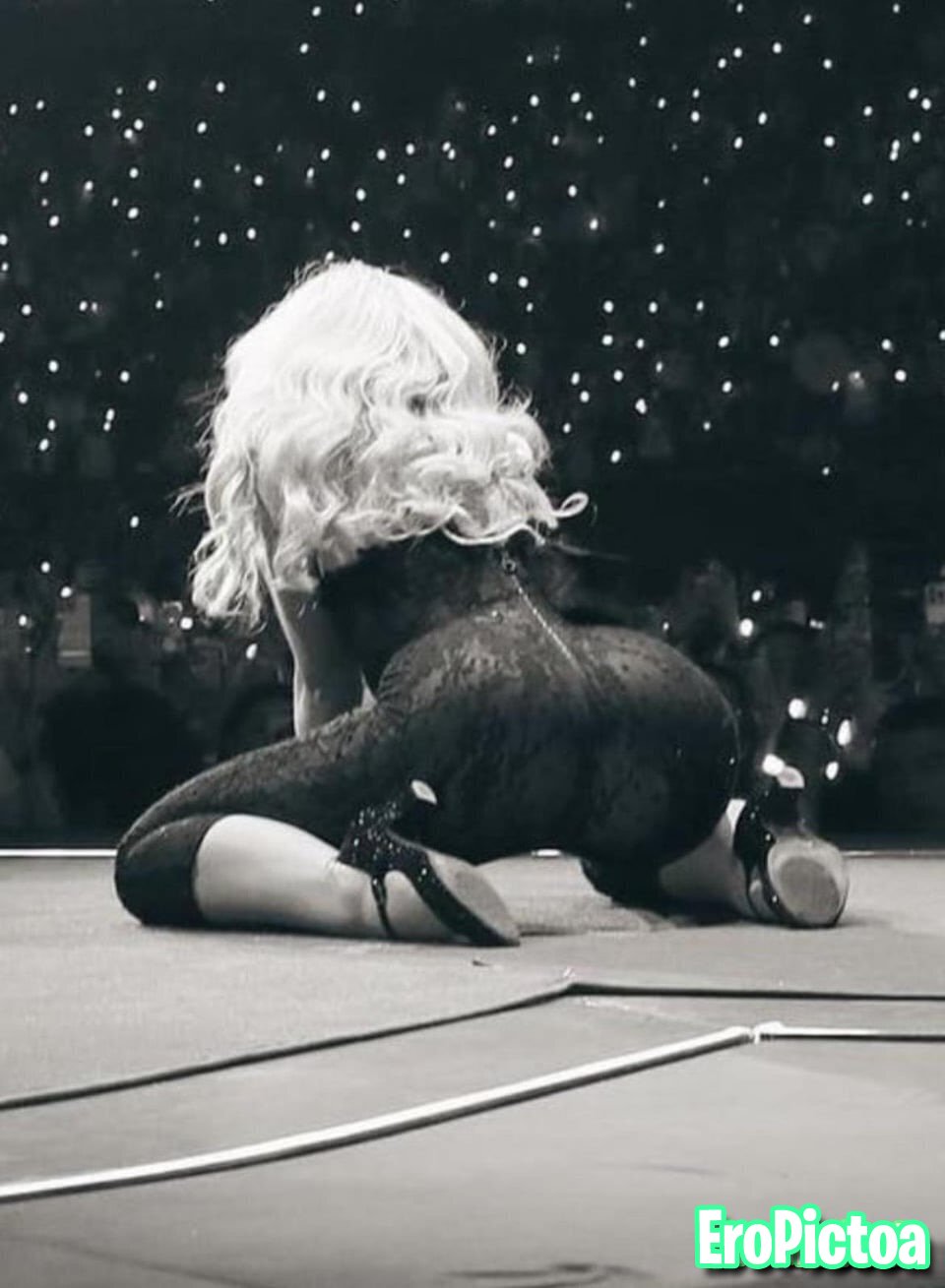 Sabrina carpenter photo featuring hot - Part 17