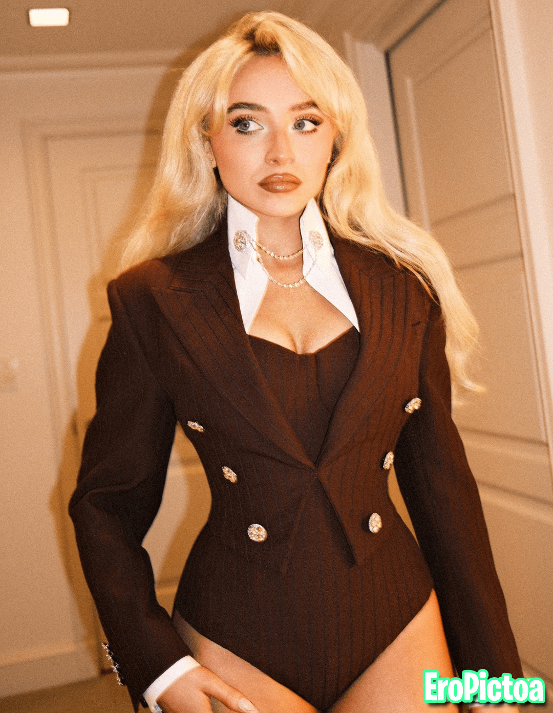Sabrina carpenter photo featuring singer - Part 3