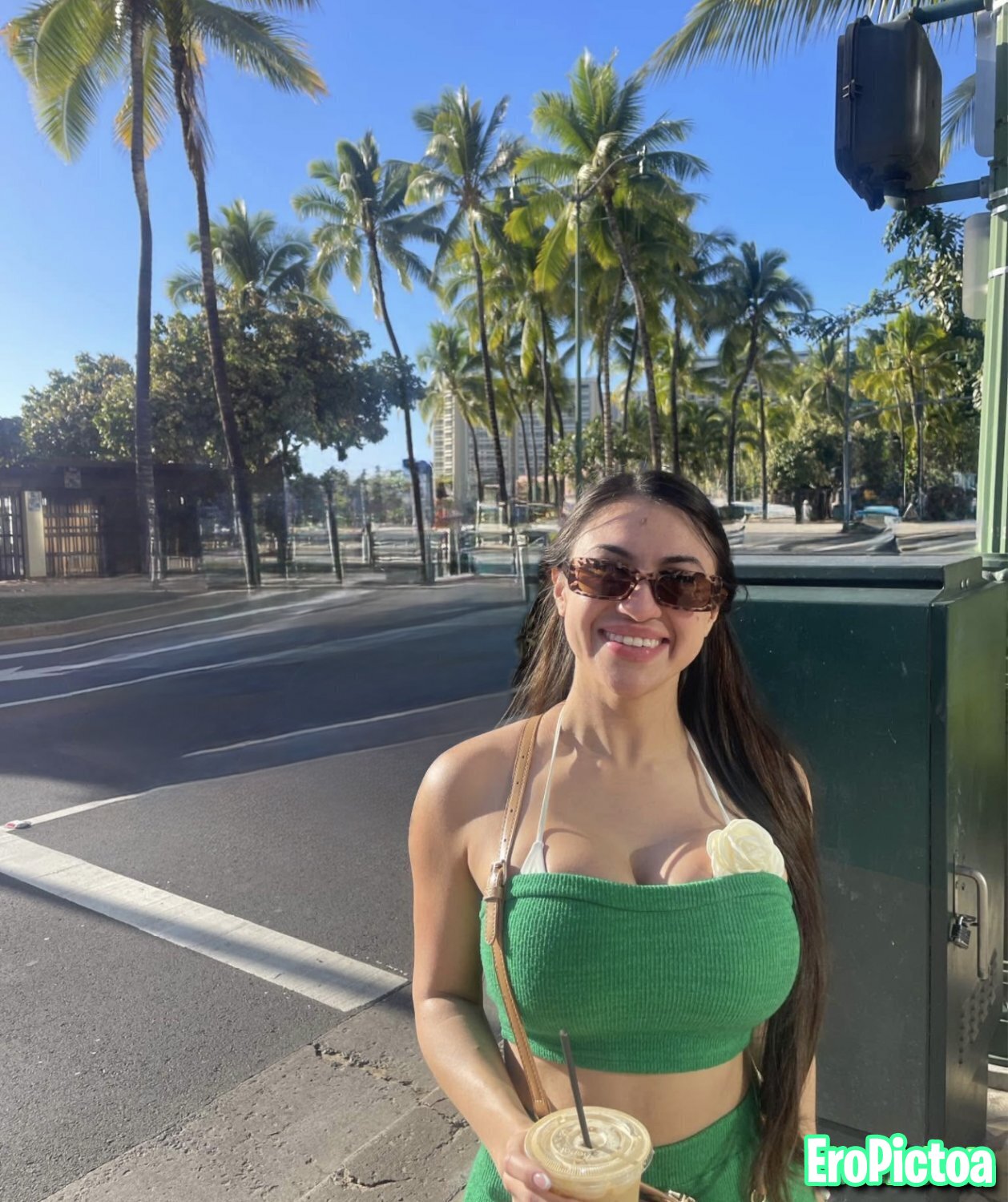 Good baby photo featuring big boobs - Part 4