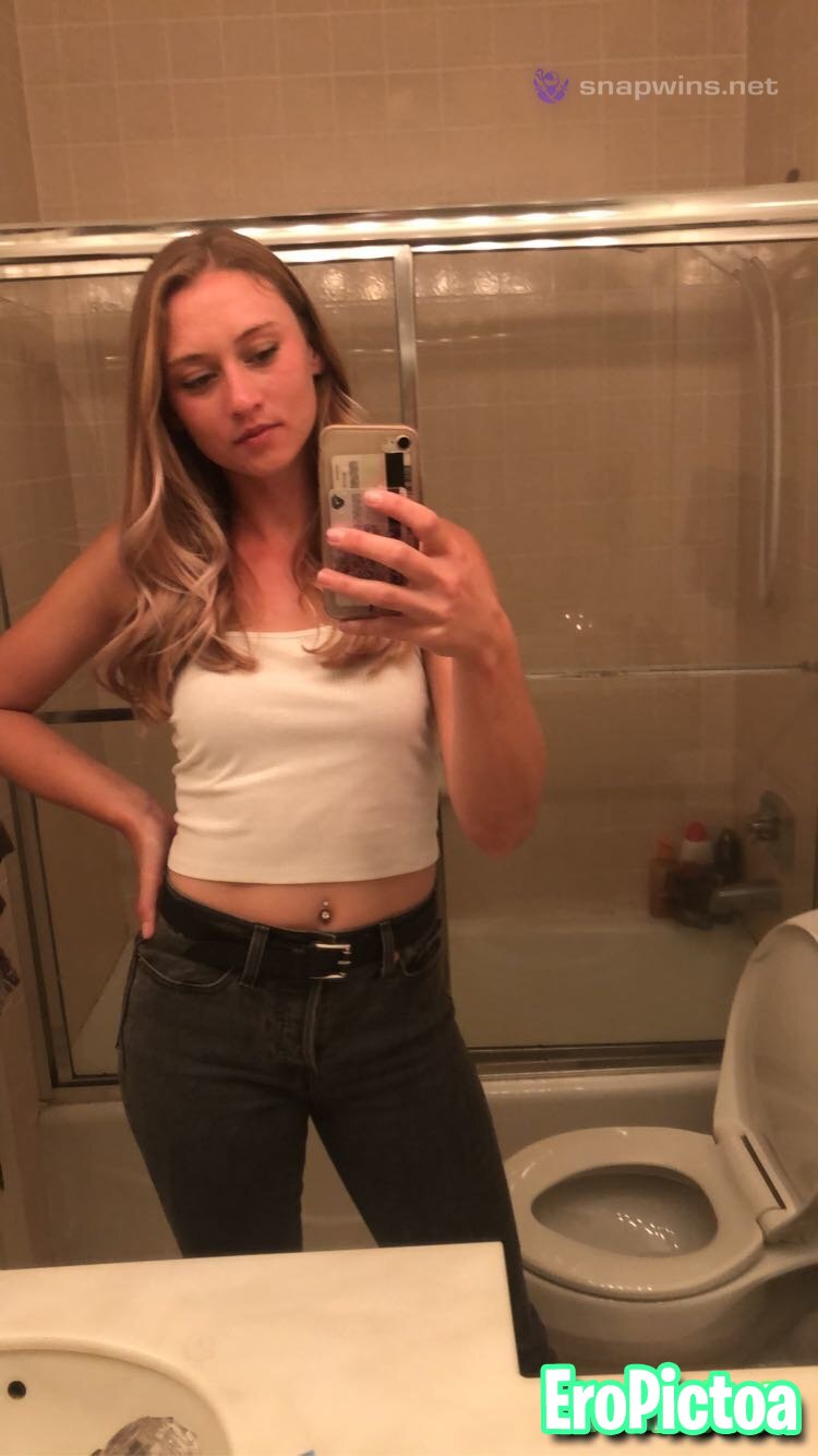 @maxfieldemily_ SnapChat photo featuring hot - Part 14