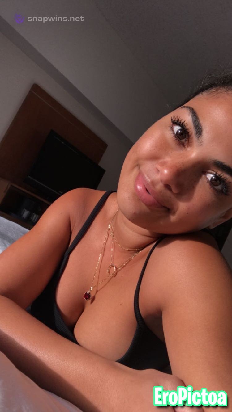 @gwenfritz SnapChat photo featuring tiktok - Part 41 @gwenfritz SnapChat photo featuring tiktok - Part 41