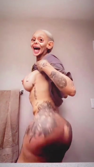 Thumbnail for Would you fuck Gollum⁉️ Carlisha Aka “Ts Yella “Lord of the rings 💍 parody