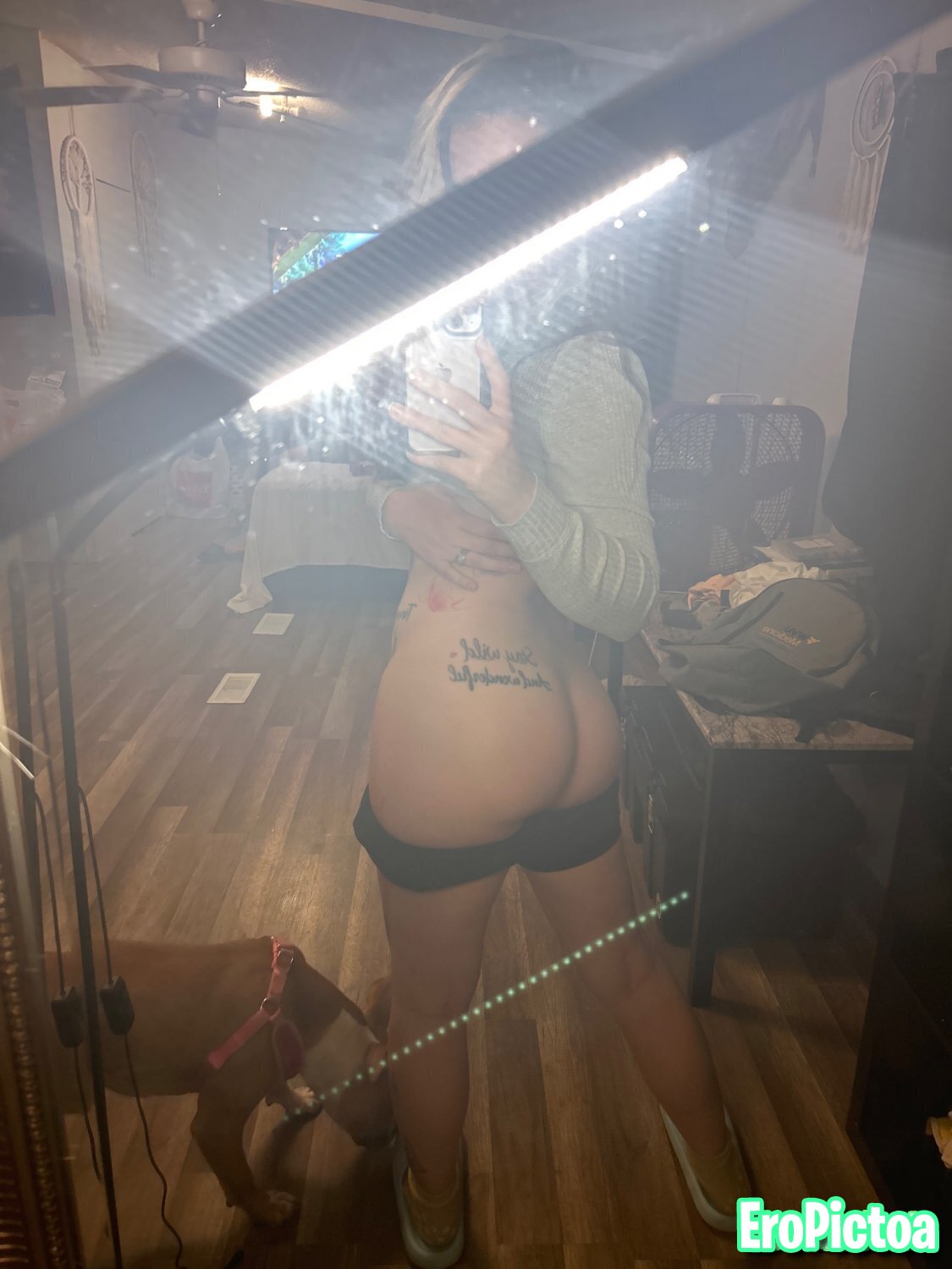 dumb slut Sydney K photo - Part 4