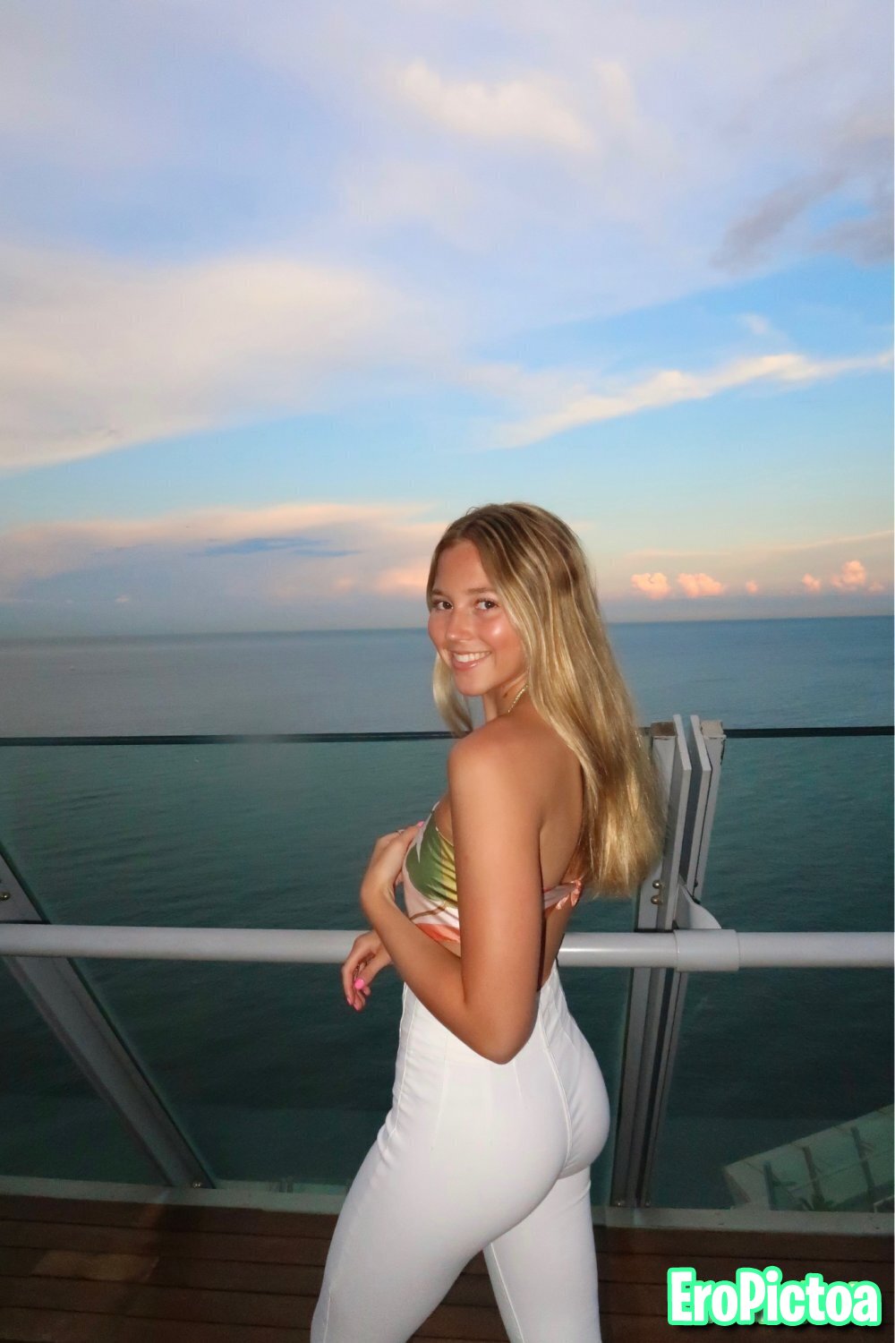 Sydney - Cincinnati photo featuring babe - Part 16