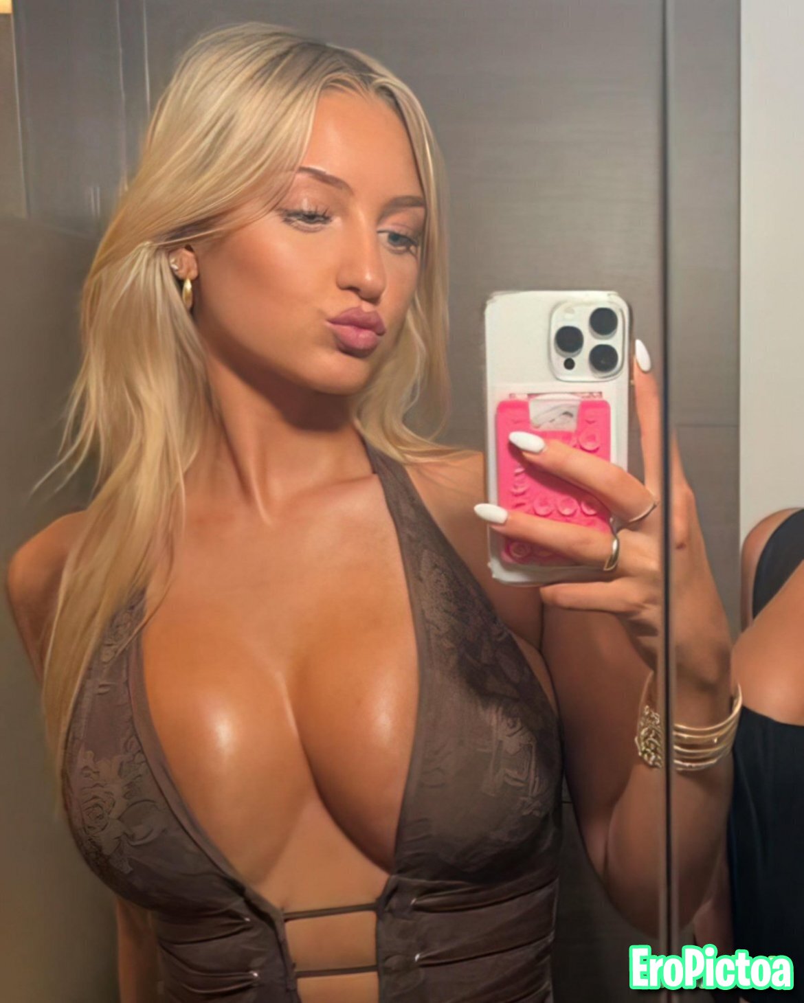 Sydney Thomas photo featuring SydneyThomas - Part 22 Sydney Thomas photo featuring SydneyThomas - Part 22