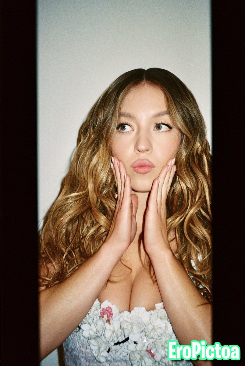 Sydney Sweeney (includes nudes) photo featuring Nude - Part 88