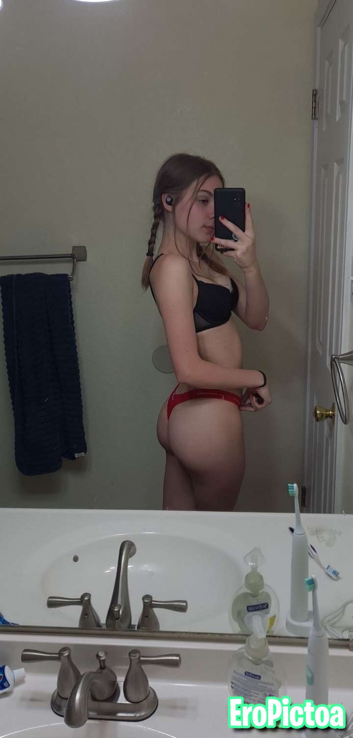 Sydney photo featuring petite - Part 4