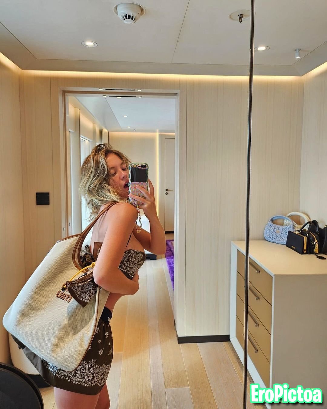 Sydney Sweeney 1 photo featuring Tetona - Part 24