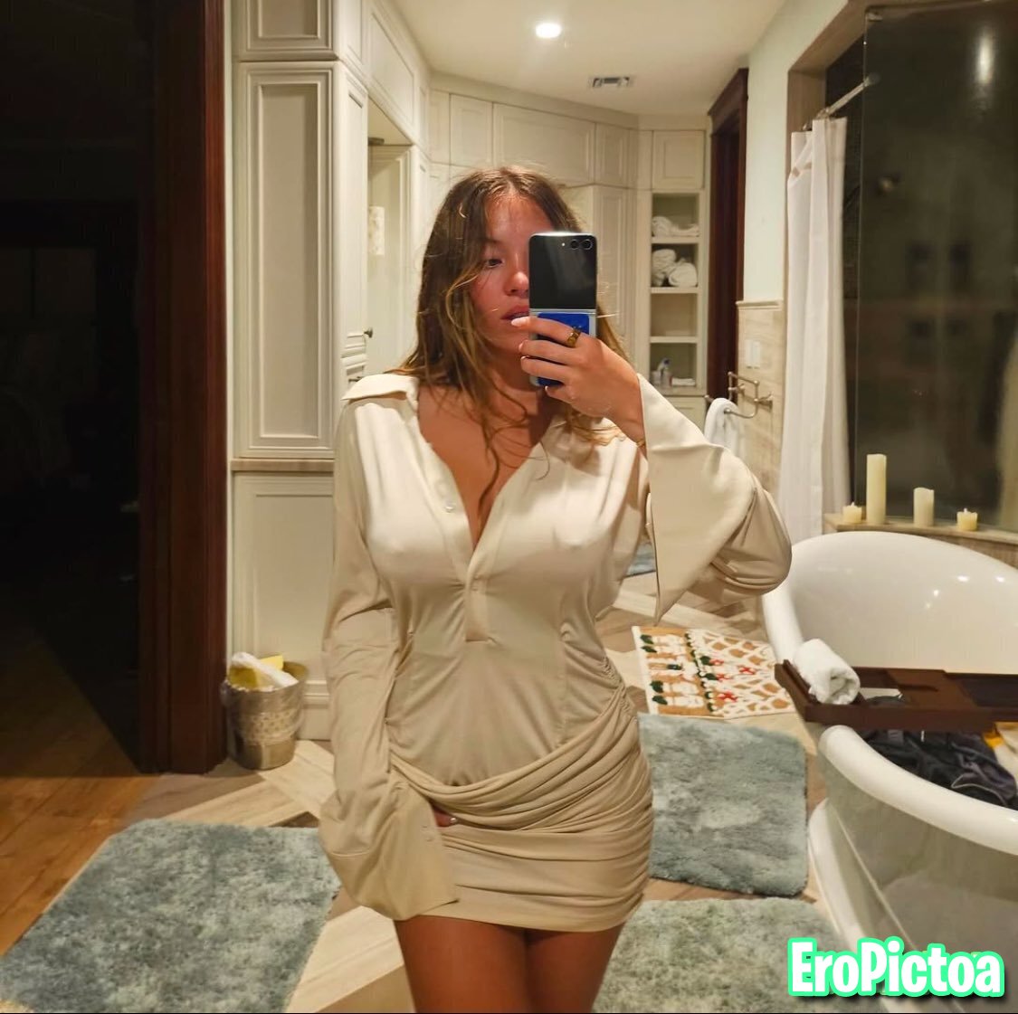 Sydney Sweeney 1 photo featuring Famosa - Part 51