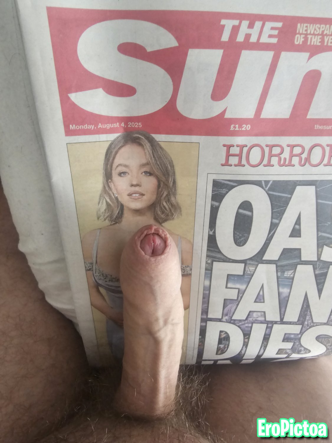 Sydney Sweeney photo featuring Page 3