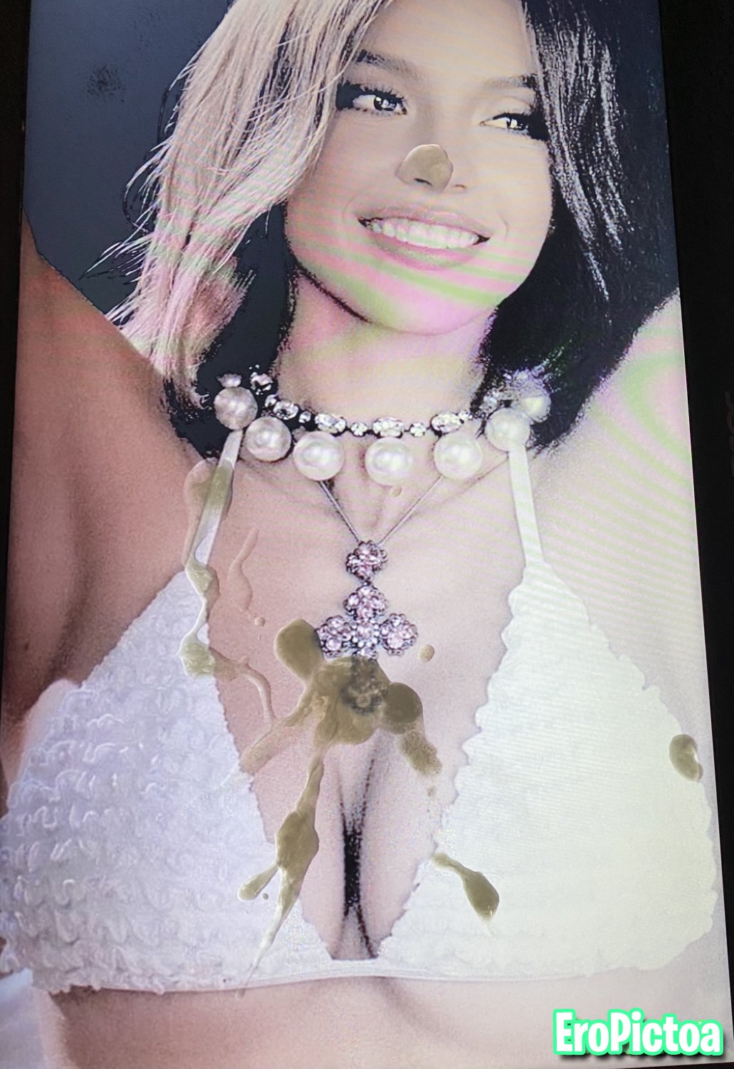 Sweeney photo featuring bikini