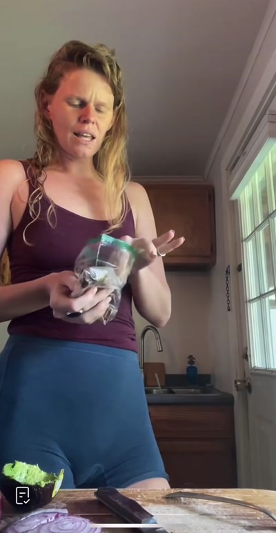 Thumbnail for Something about Tiktok that make these bitches want to show off