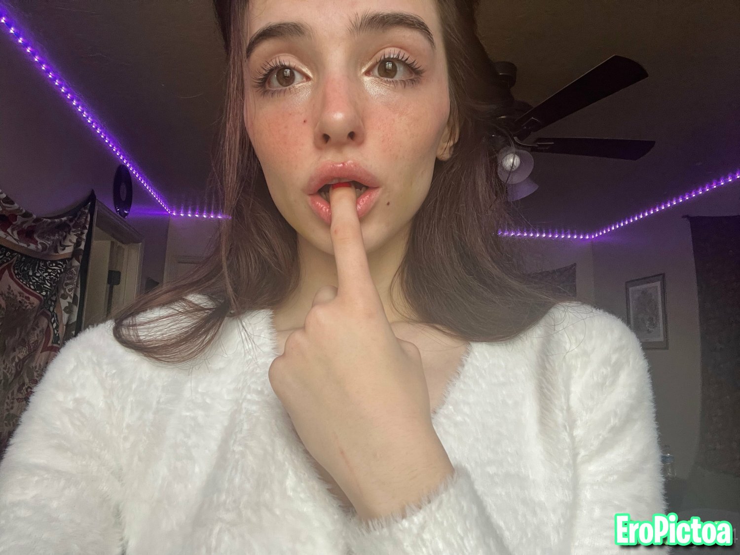 TikTok Cuties 65 photo featuring pussy - Part 76