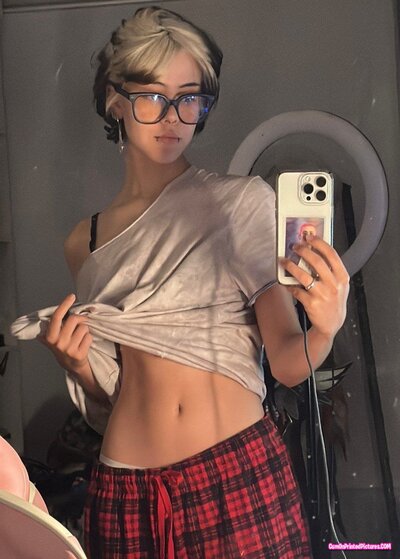 Thumbnail for saycat sensualizando no tiktok