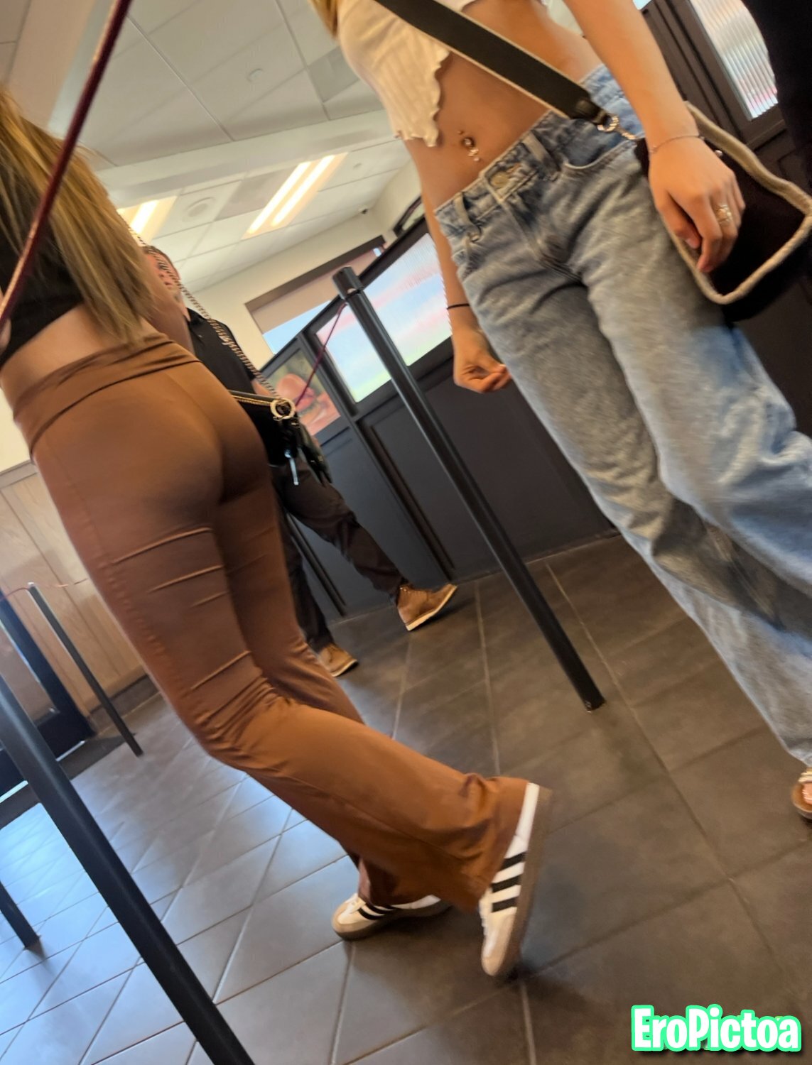 Chikfila whores photo featuring feet - Part 9