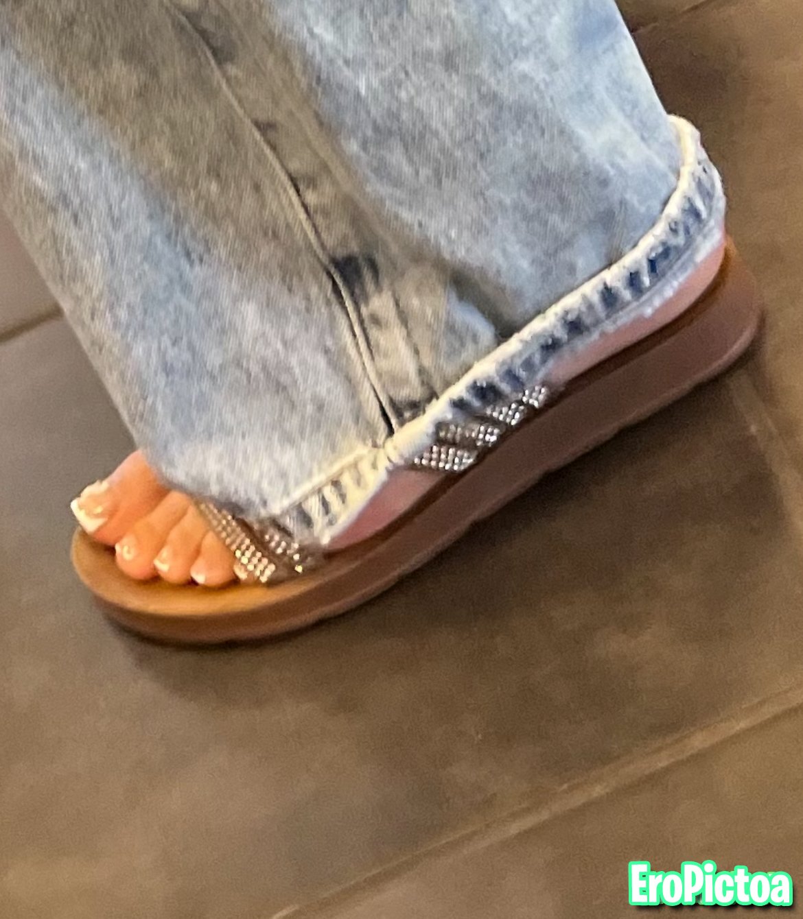 Chikfila whores photo featuring toes - Part 10
