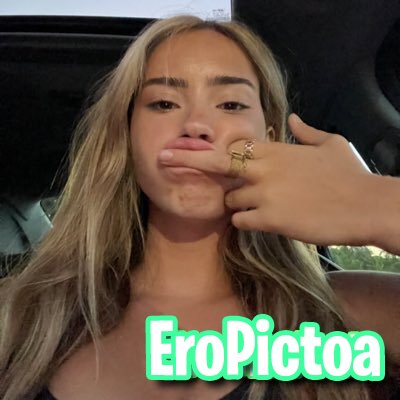 Julia Ernst Teen TikToker photo featuring Booty