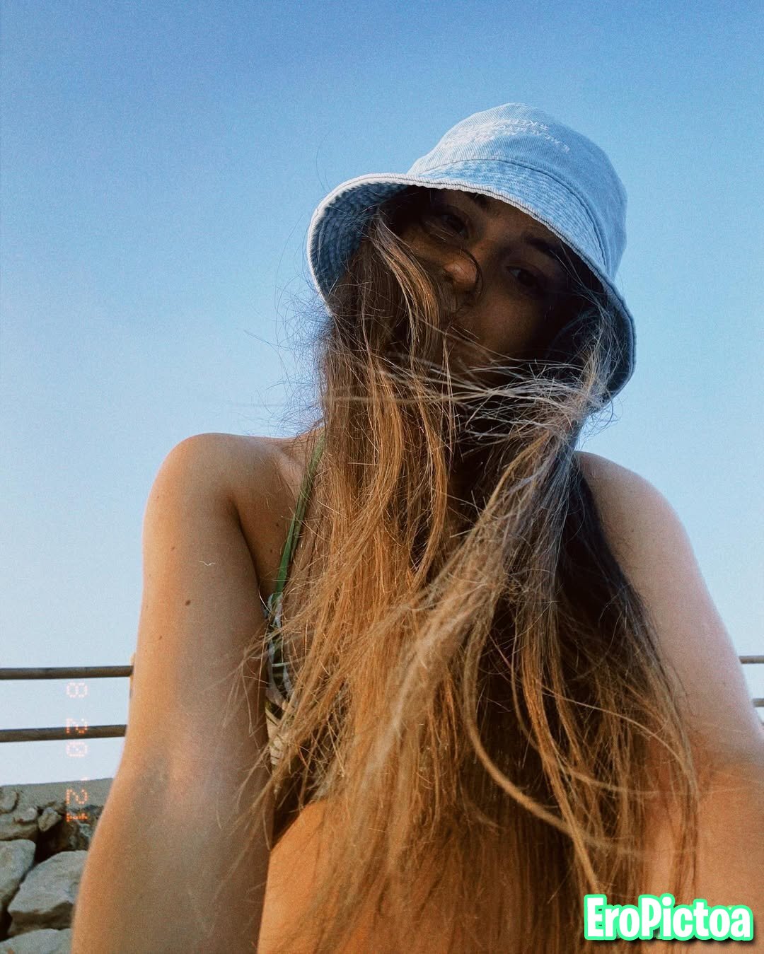 (ES🇪🇸) Lili Martinez lilimaartineez Española Mami Influencer TikToker España (ES🇪🇸) photo featuring bellaka