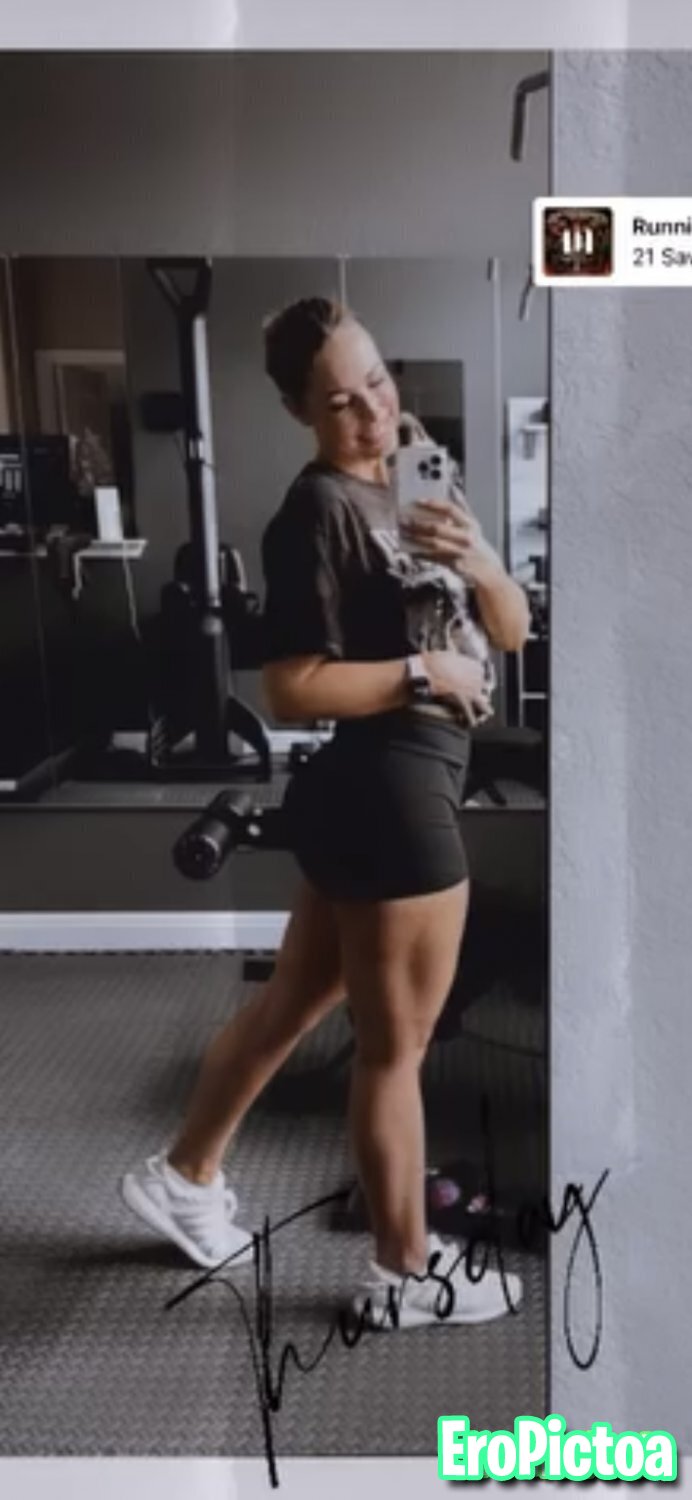 Texas pawg Robyn fields photo featuring bigass
