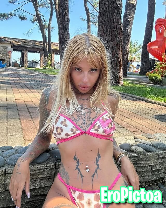 Perfect TikTok DSLs photo featuring bimbo - Part 29