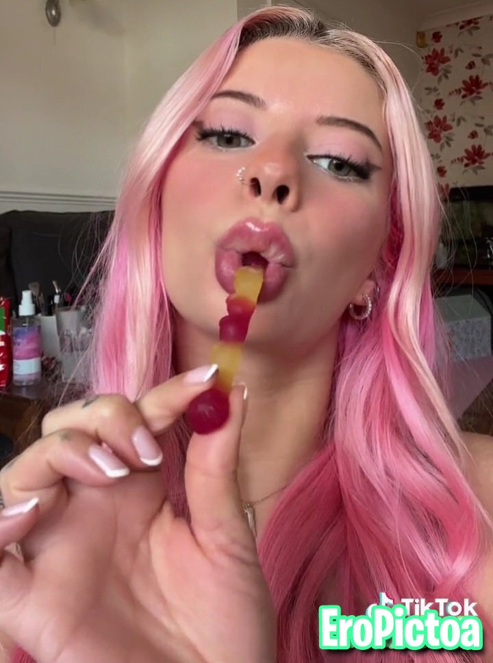 From TikTok Alone 💦👄 photo - Part 40