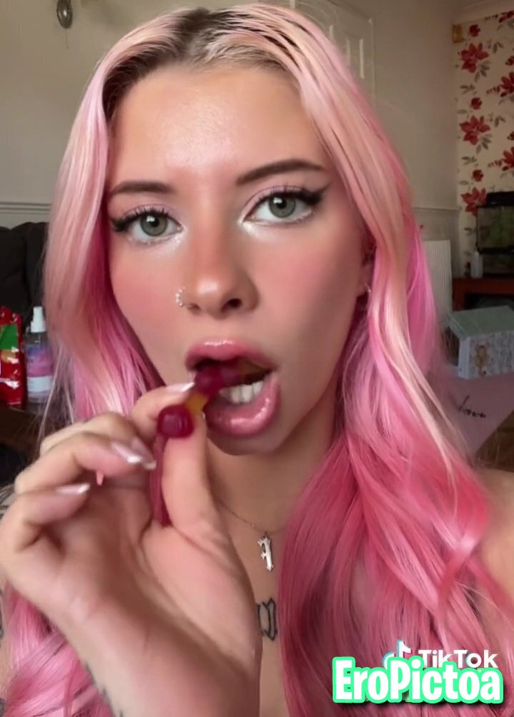 From TikTok Alone 💦👄 photo - Part 42