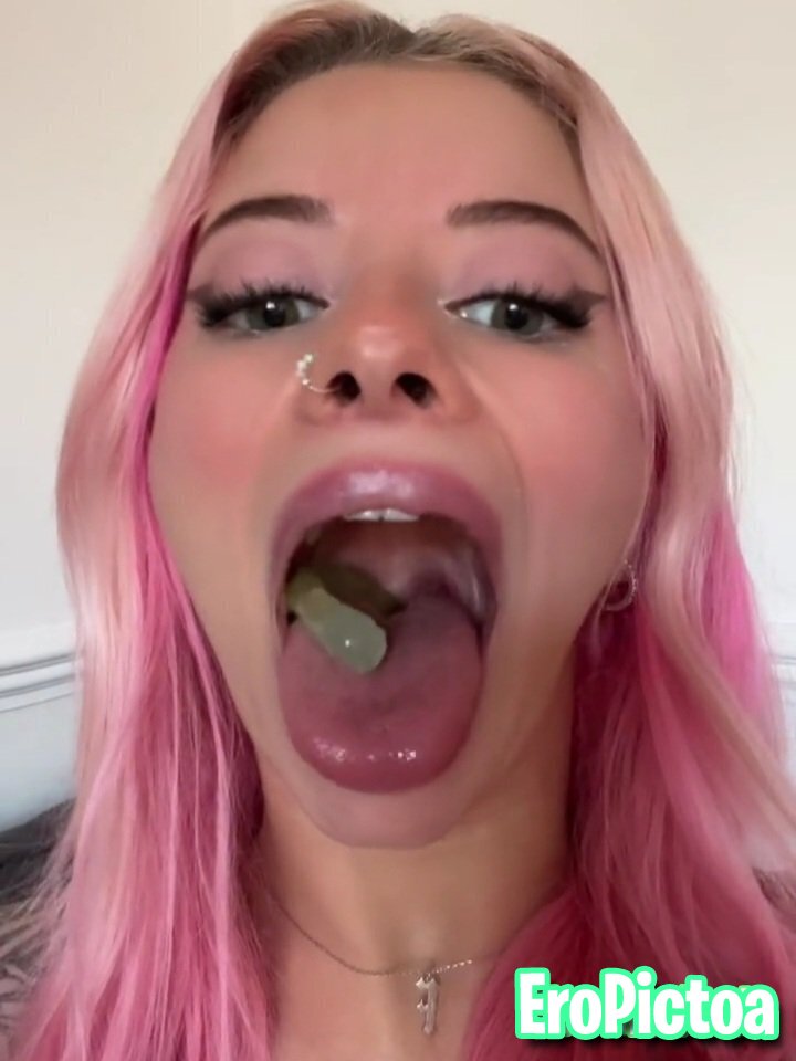 From TikTok Alone 💦👄 photo - Part 43