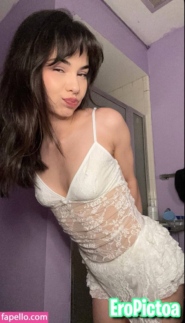 Petite tiktok hoe photo featuring leak - Part 56