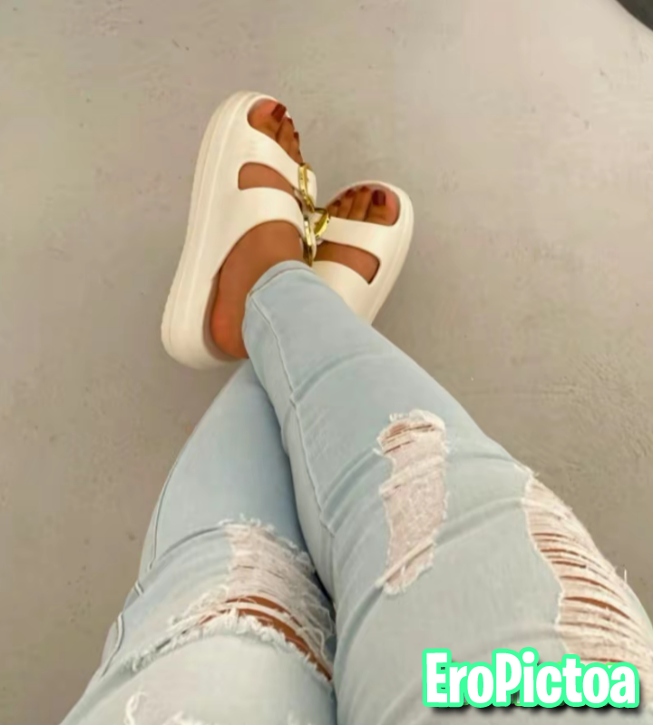 Teresita Güila https://vt.tiktok.com/ZSk6WHpLX/ photo featuring Cara De Puta
