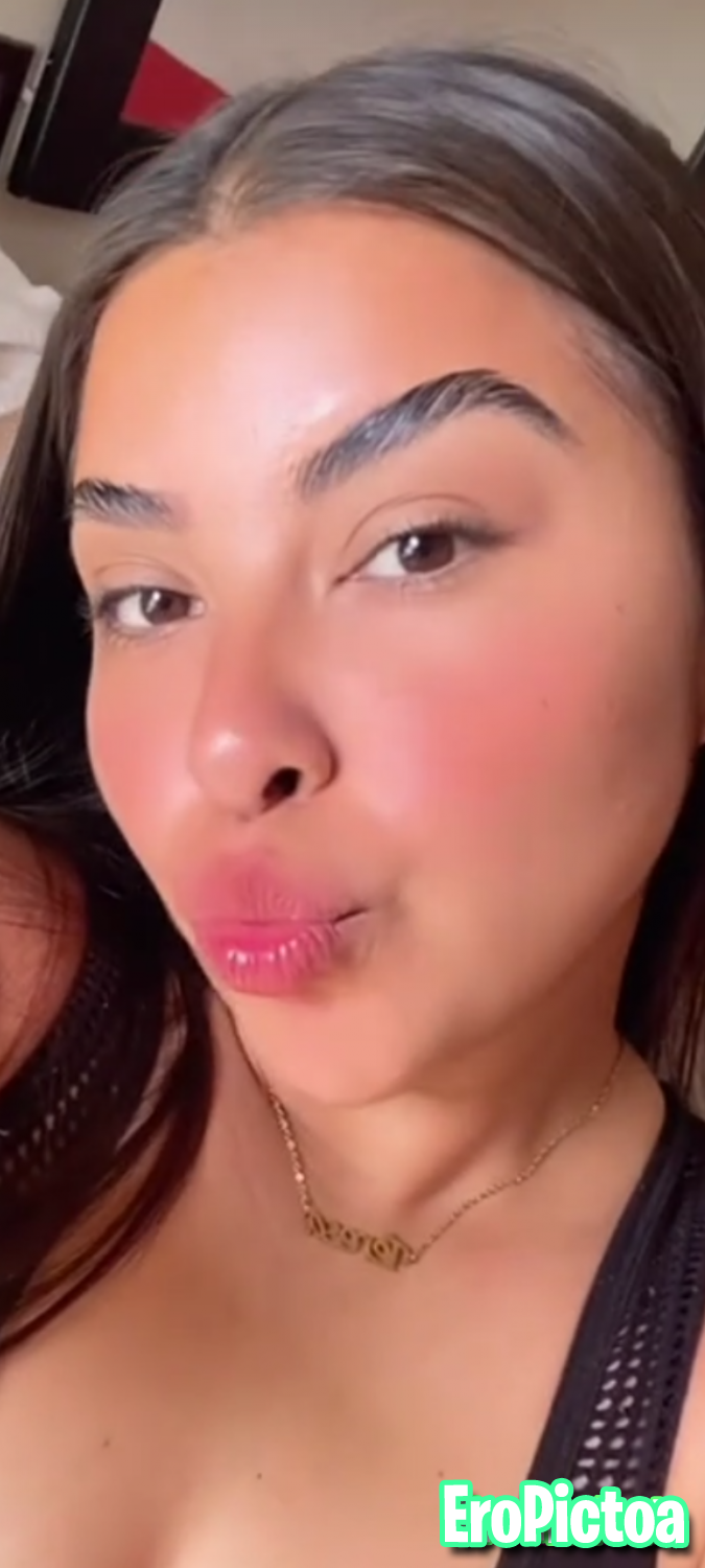 https://vt.tiktok.com/ZSk64BcWk/ photo featuring Cara De Puta - Part 6