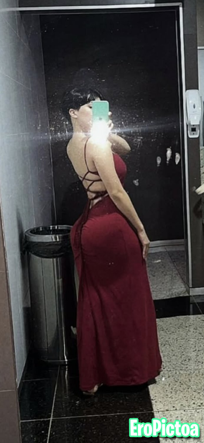 Cavala do tiktok photo featuring Grande