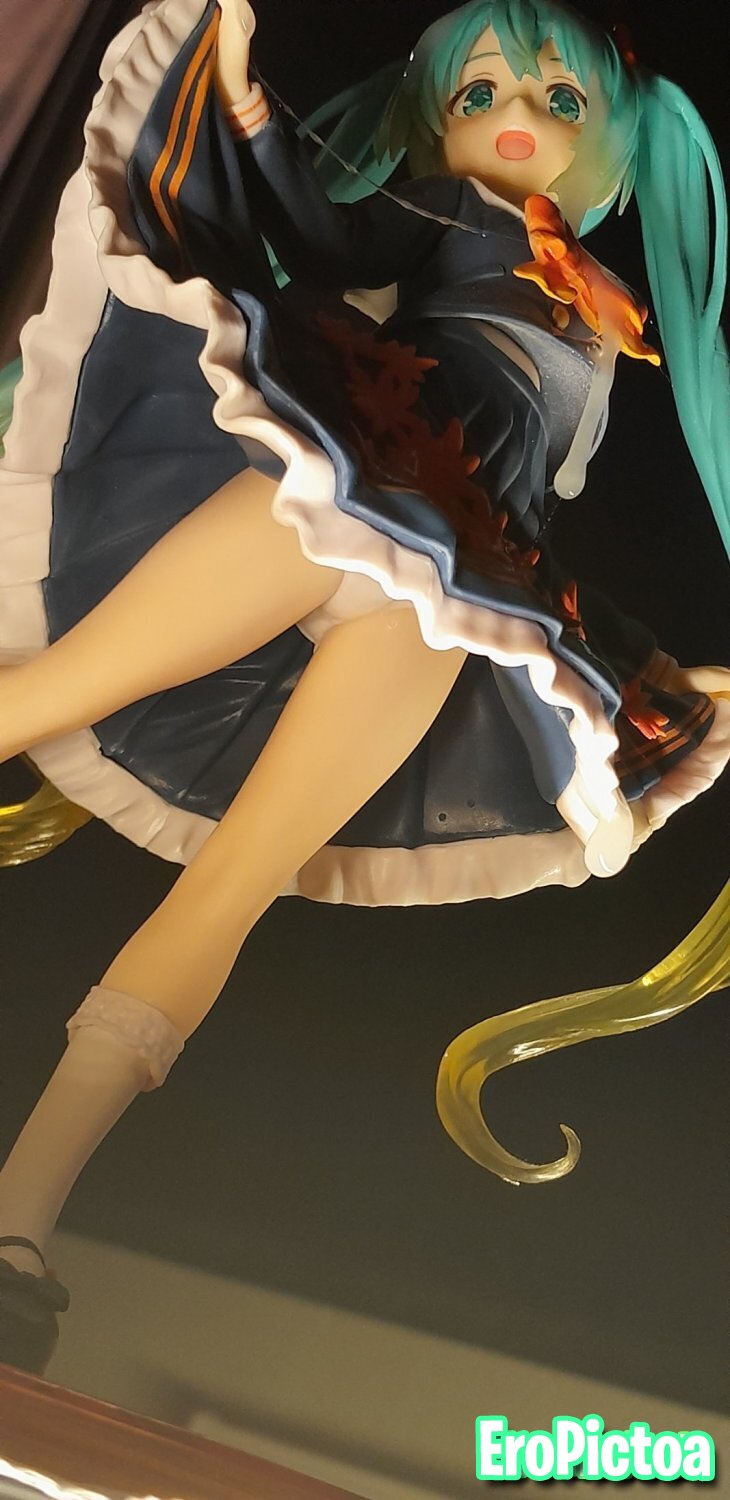 SoF #4 - Hatsune Miku (Fall) photo featuring SoF - Part 5