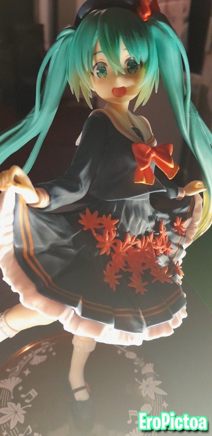 SoF #4 - Hatsune Miku (Fall) photo featuring SoF - Part 6