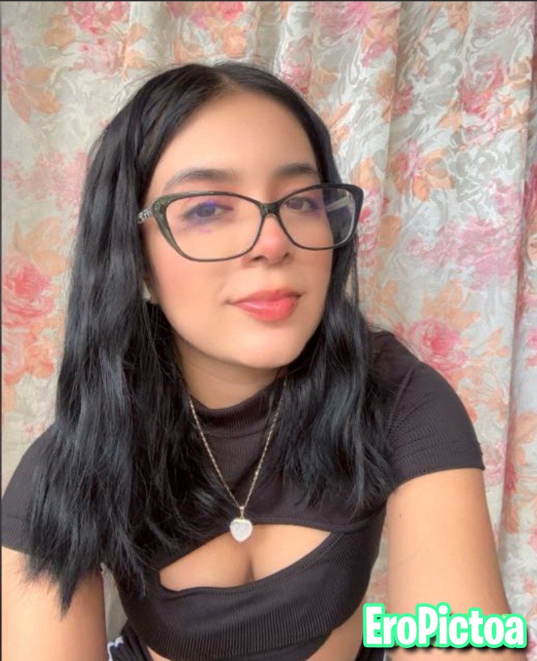 Una putita photo featuring morbo