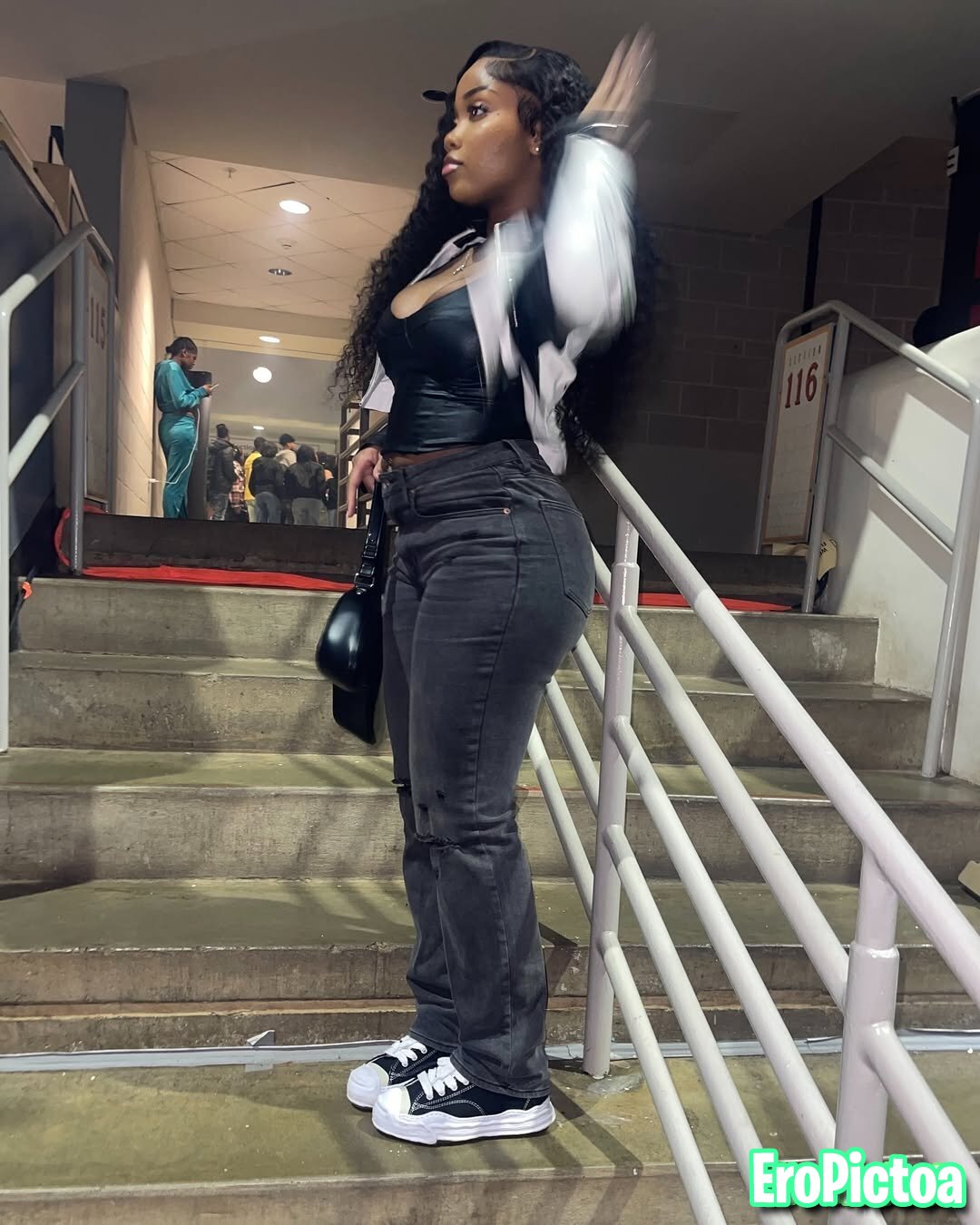 Slim thick chrssysswrld photo - Part 15