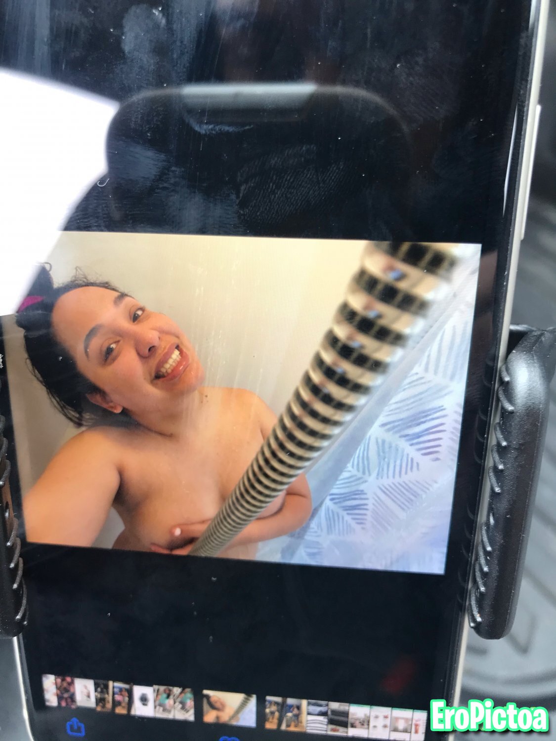 cousin hacked phone photo featuring big tits