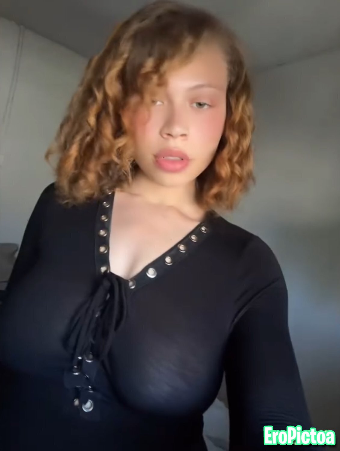 Someone hack and expose this slut photo - Part 3