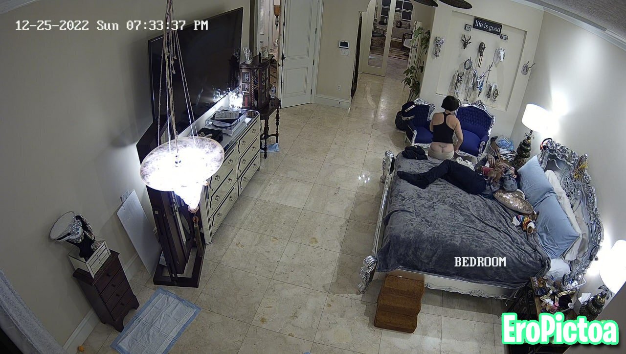 Spycam photo featuring hiddencamera - Part 10