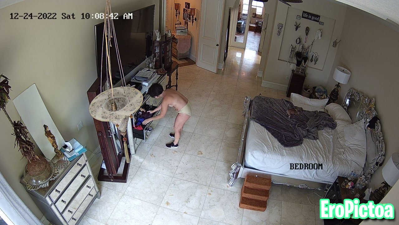 Spycam photo featuring voyeur - Part 11