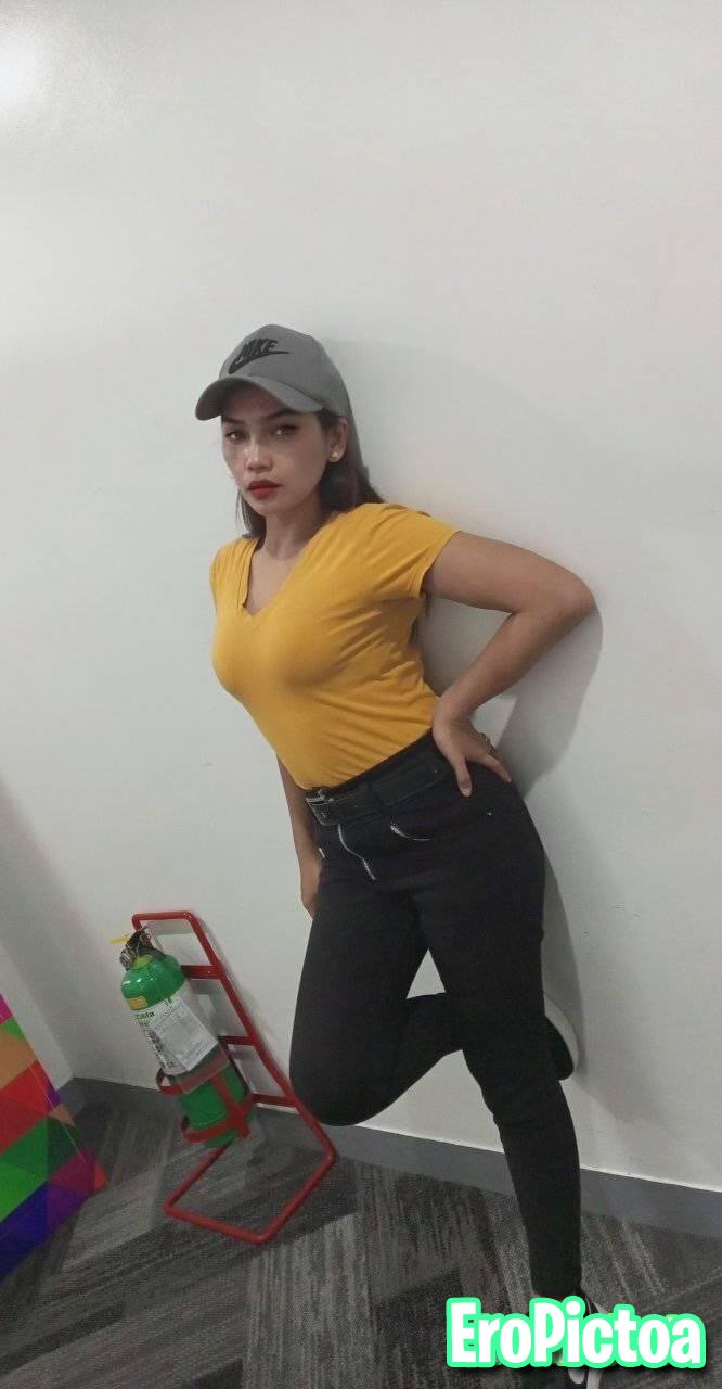 Gina Pinay Leaked photo featuring Pussy - Part 5