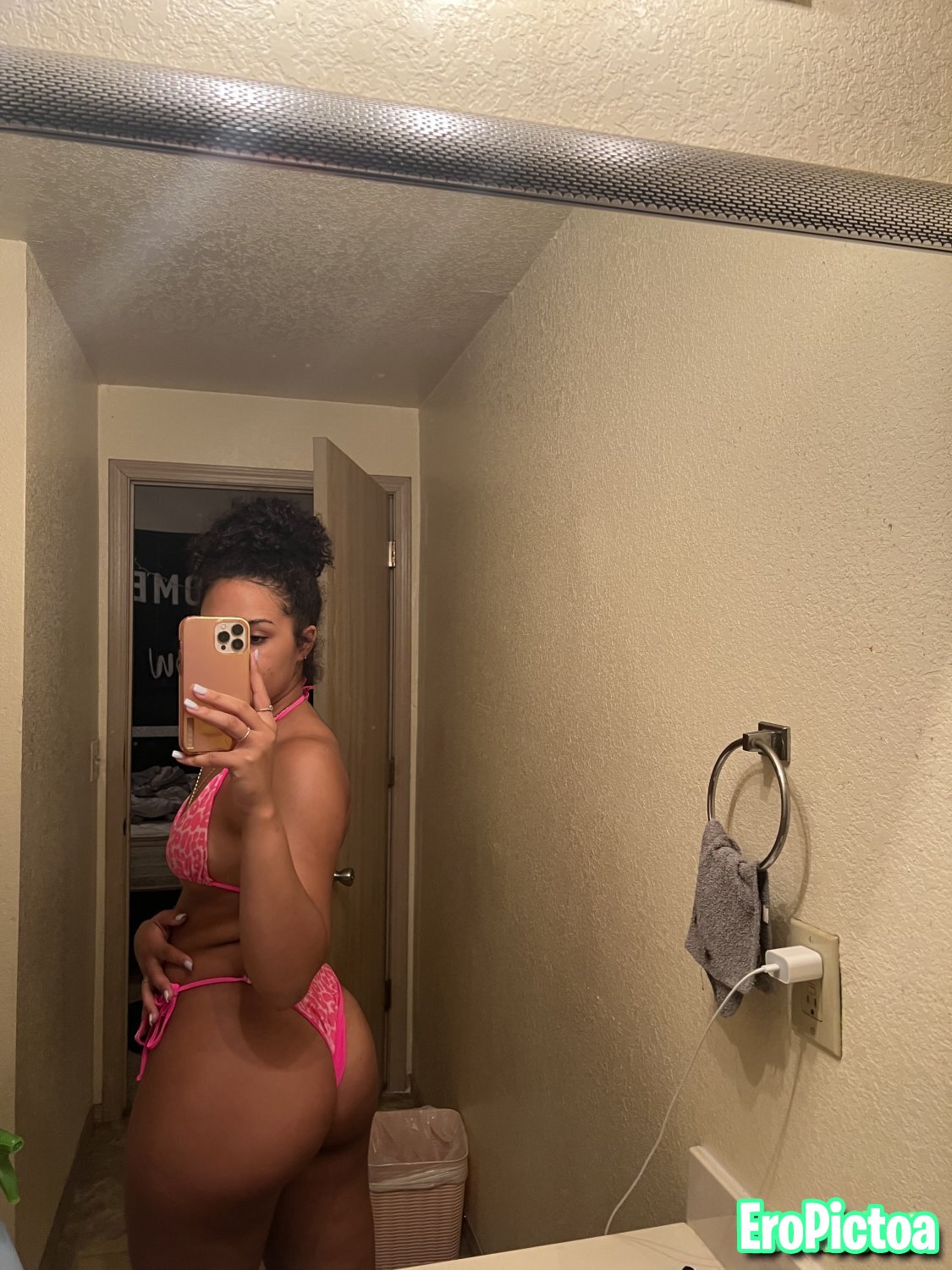 FSU slut exposed photo featuring leaked - Part 9