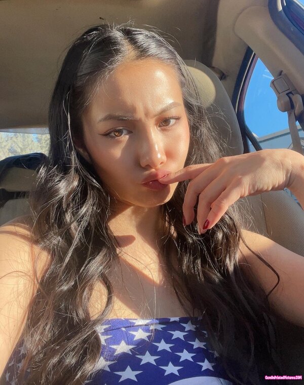 Thumbnail for Cesca Pretty Asian hotbabe awesome tits Leaks