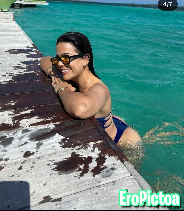 Karla de la torre photo