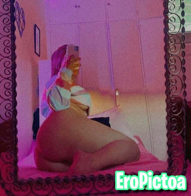 sofi barreiro photo featuring streamer