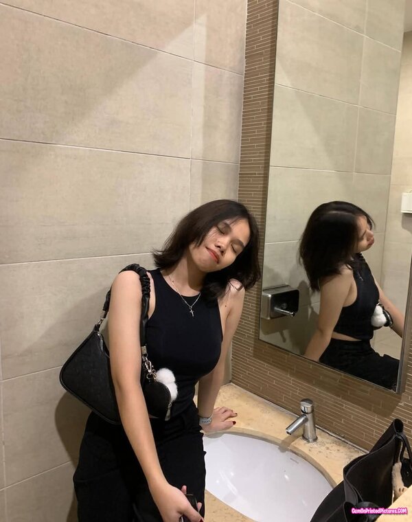 Thumbnail for Hot asian teen leaks