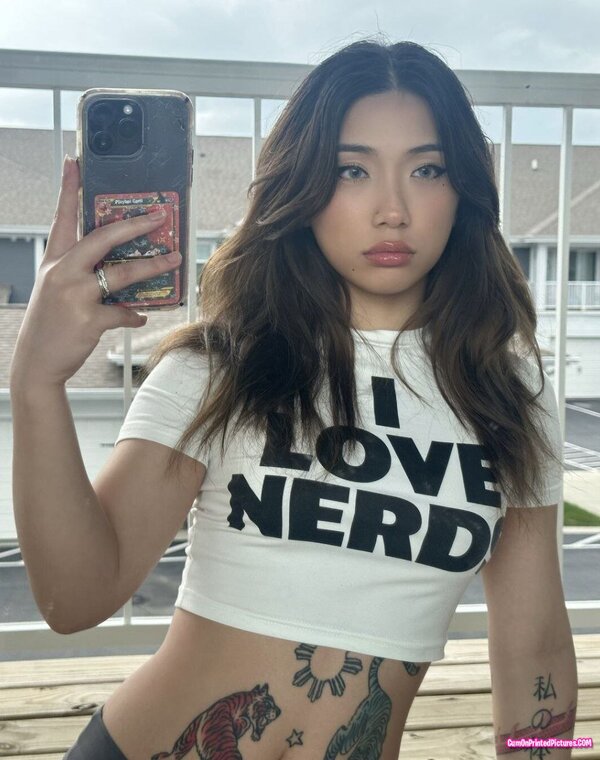 Thumbnail for Mina Asian famous streamer gone wild Leaks