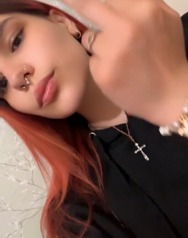Thumbnail for Julz, 20 Year Old Slut Sextape Leaked